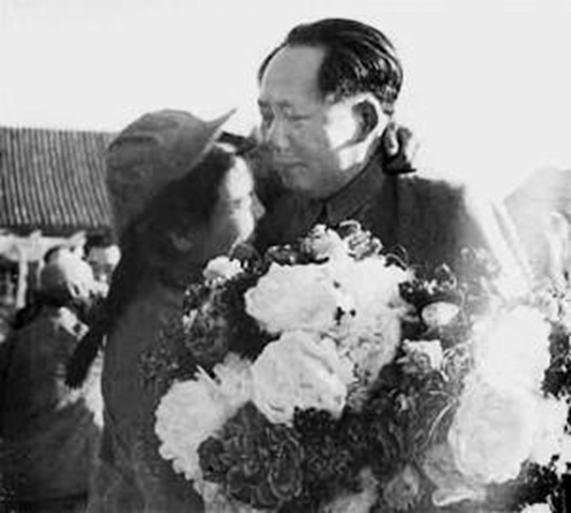 解秀梅晚年生活视频,解秀梅牺牲片子