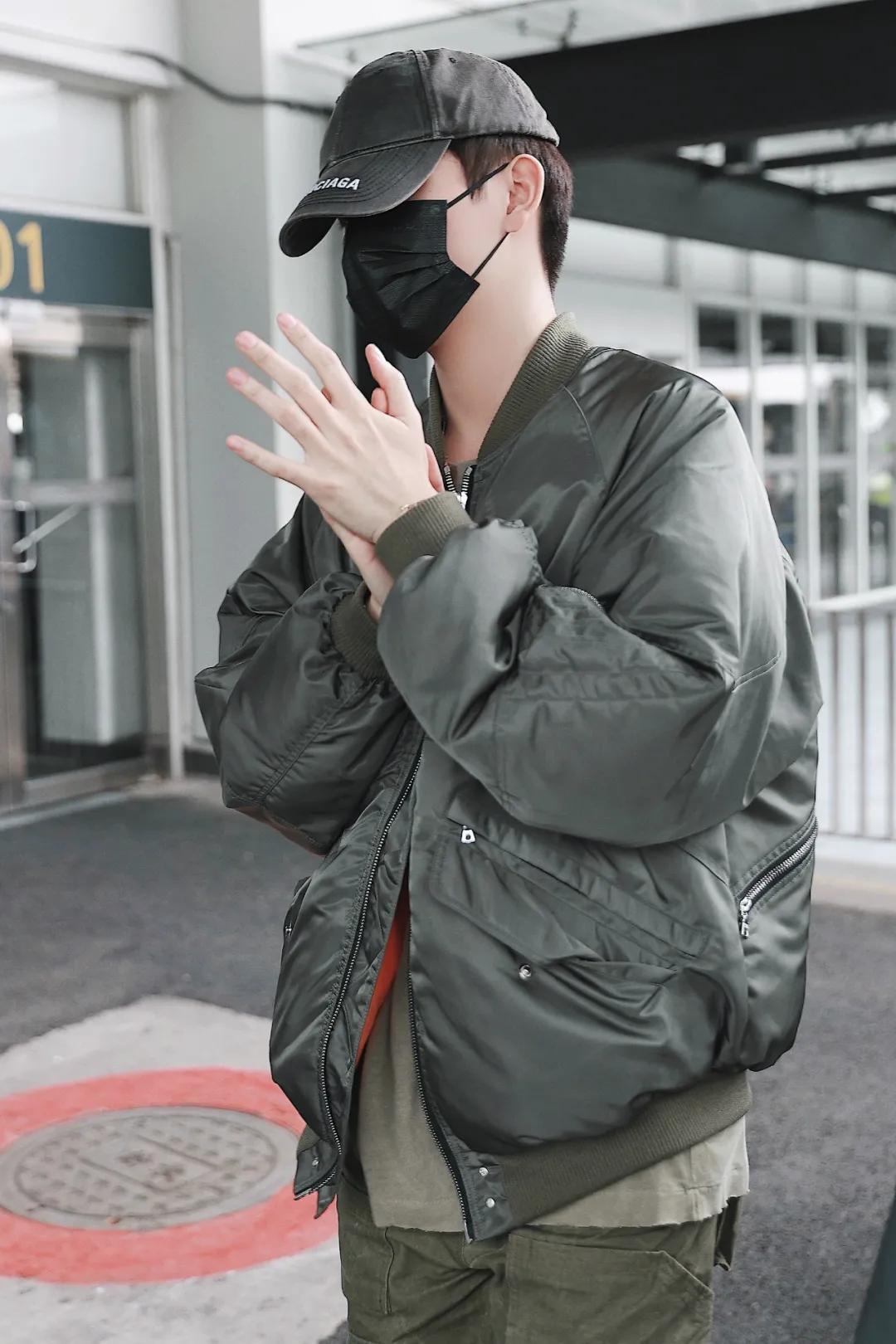 近期男星西装穿搭,一周穿搭男生职场