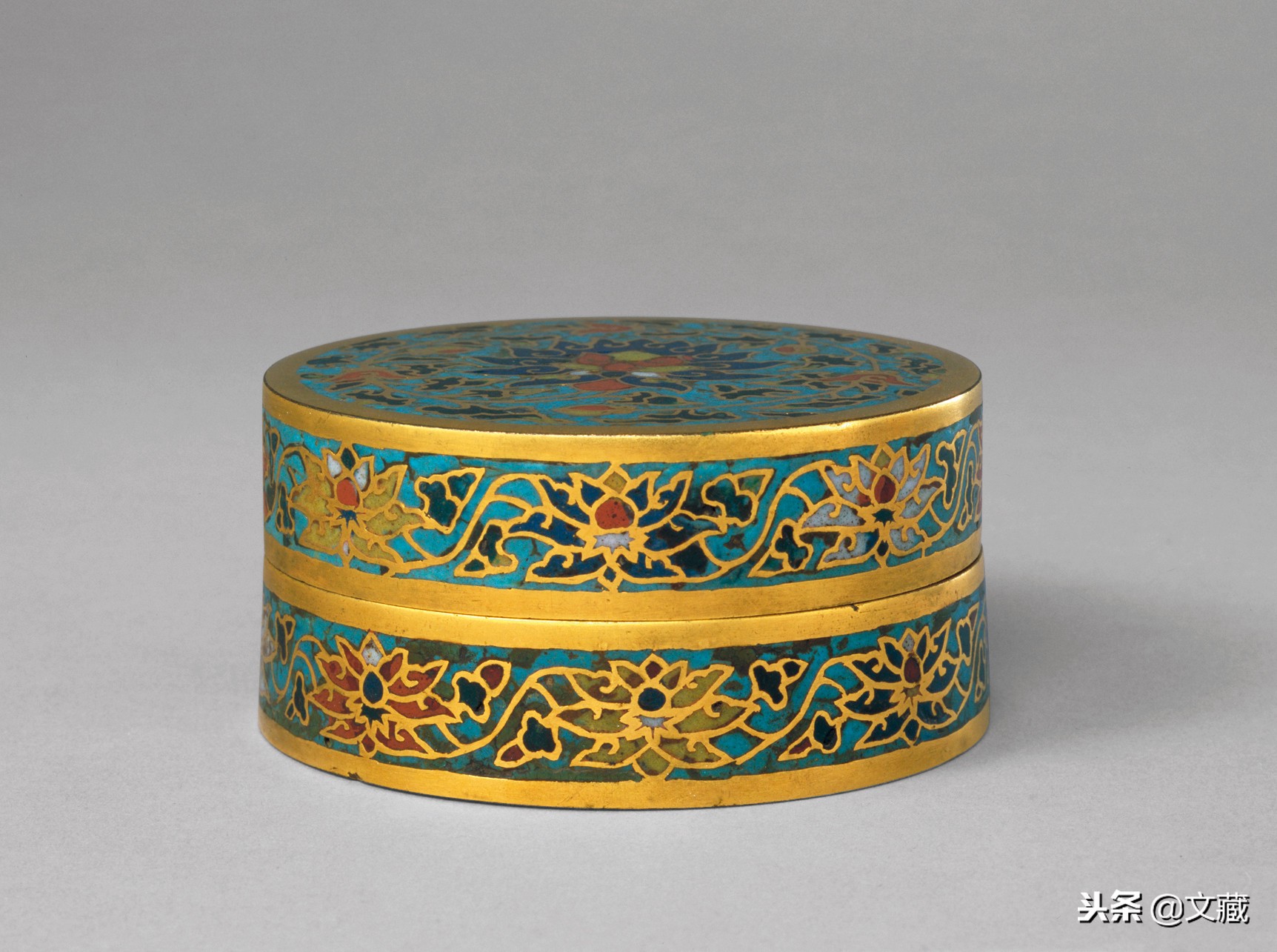 中国传统珐琅工艺技法,明成化掐丝珐琅器特征