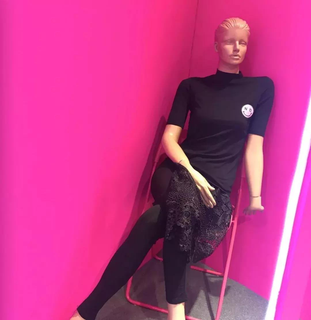 瀹滃澶辫触妗堜緥,瀹滃缁忓巻杩囩殑鍗辨満