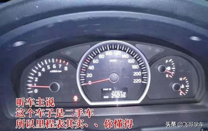 狮跑2.0手动挡车收油加油顿挫原因,起亚狮跑收油顿挫一下是怎么回事