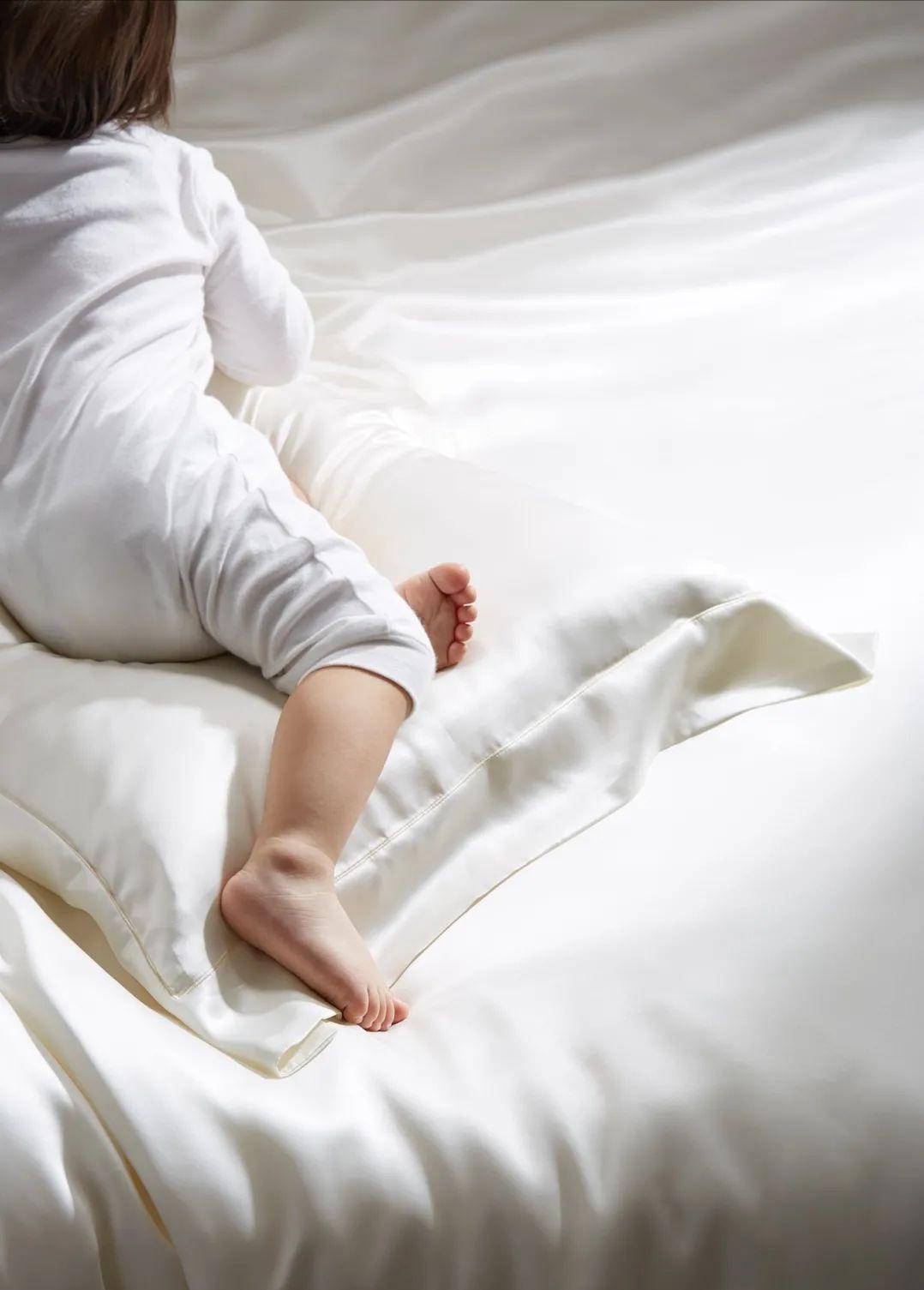 奚梦瑶代言的真丝家居服,silkymiracle成都专柜