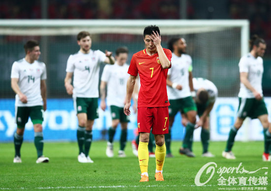 又一大牌教练牵手国足？曾被顶级豪门扫地出门的他，能行吗？