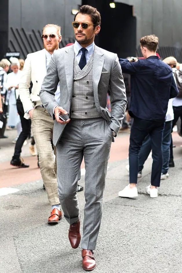 冬季西装穿搭男生高级感,西装搭配男生高级感