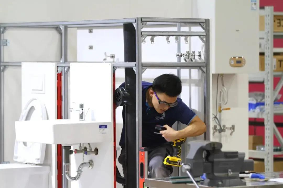 山东工业技师学院一年多少钱,山东工业技师学院2023招生简章