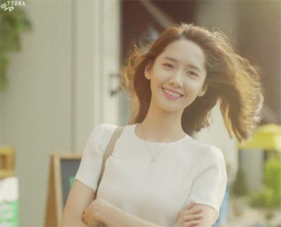 林允儿在韩国出道的视频,林允儿最近在中国出席的活动