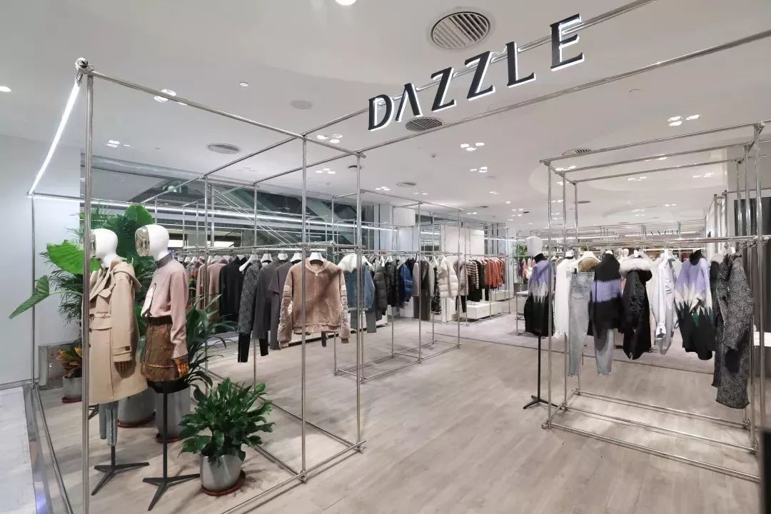 刘雯江疏影,江疏影刘雯同款服装品牌