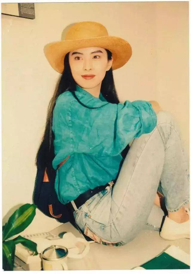 所谓的港风，无非就是这些元素，掌握这些人人都能成为港风女神