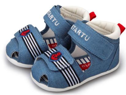 如何选择一岁儿童学步鞋,2021宝宝秋季学步鞋推荐