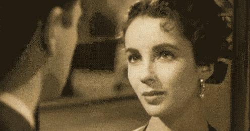 伊丽莎白泰勒去世时儿女在身边吗,伊丽莎白泰勒为什么离婚两次