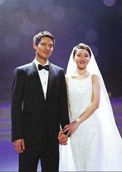 大型尴尬！一件山寨货四连撞，明星工作室都不通网吗？