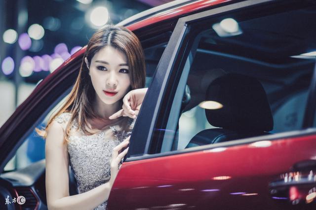 小说：新人演员觉醒系统，演龙套比主角演技竟还好，导演傻眼了