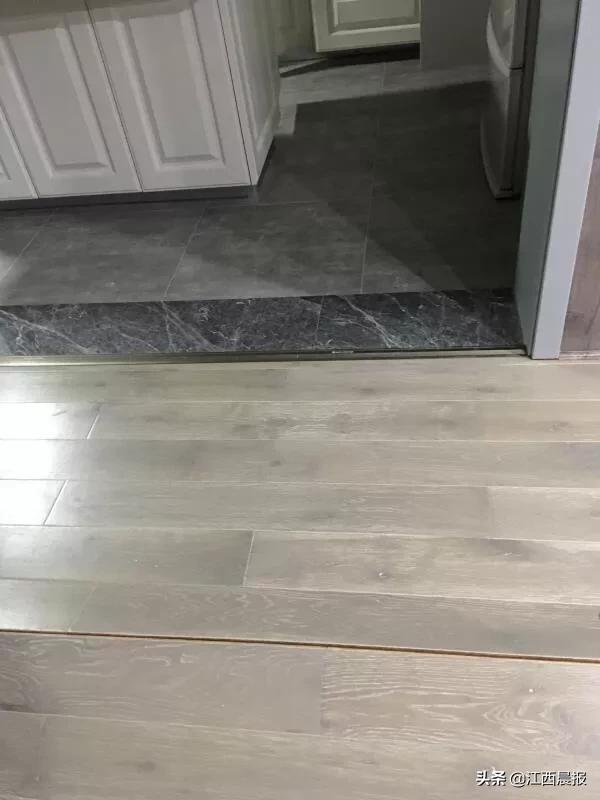 纯实木地板安装后变形,实木地板有点变形怎么处理