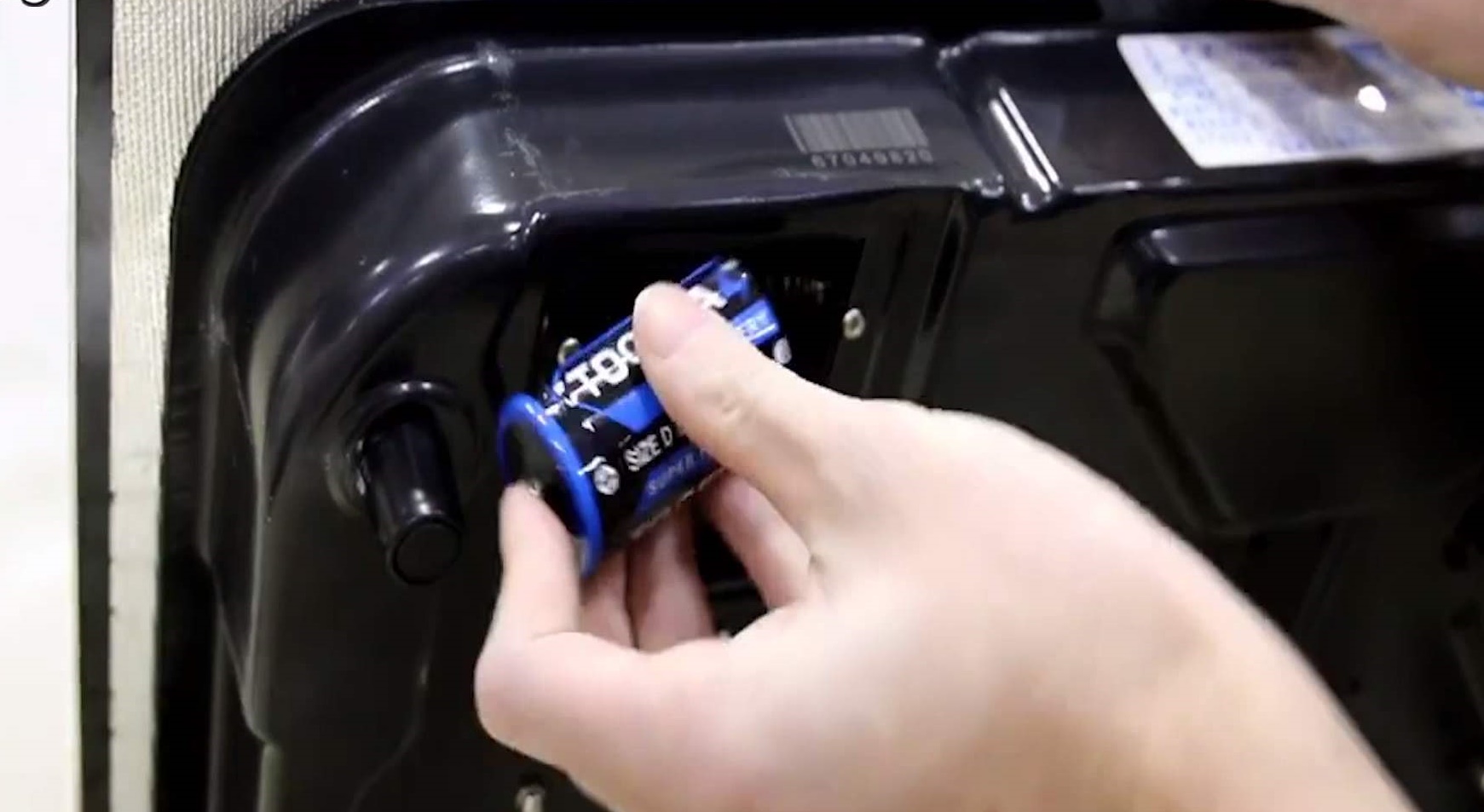 液化气灶打不着火怎么更换电池,美的天然气灶如何更换电池