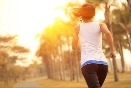 经期运动健身的危害,姨妈快来了可以健身运动吗