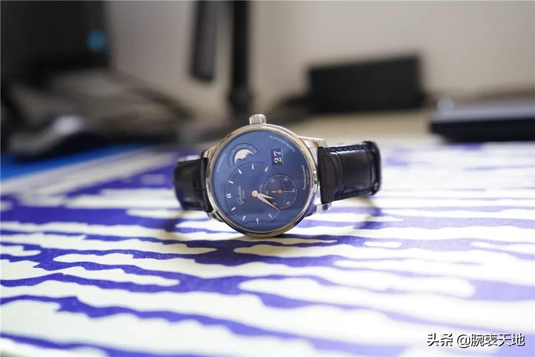 从劳黑到劳粉，这位老师有话说