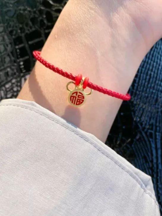 不到半天就火速售罄,才0.1秒就售罄