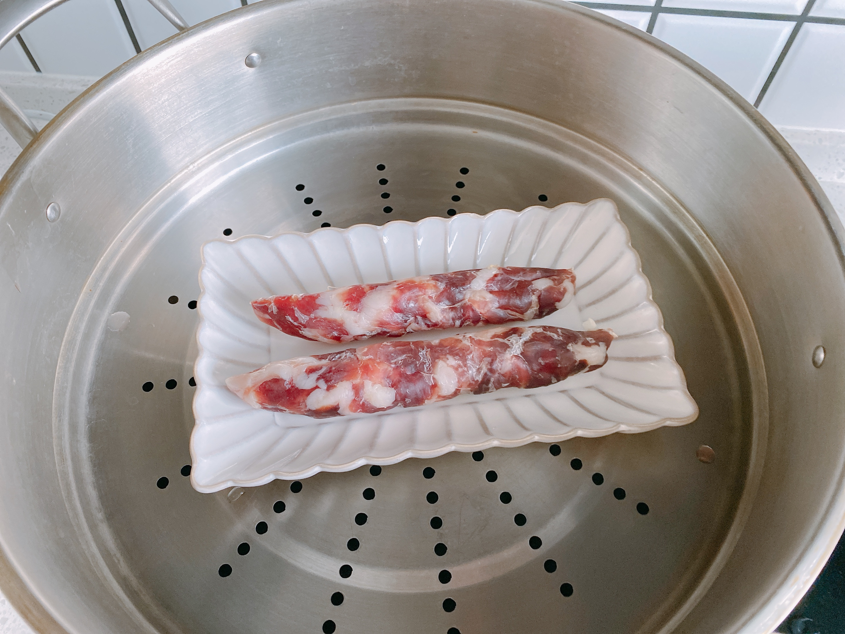 灌香肠放调料顺序,灌香肠最忌四种调料花椒