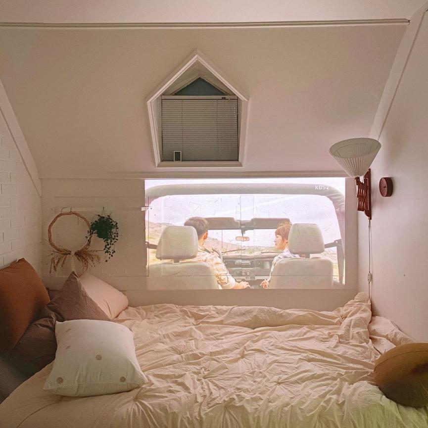 无床头床高级感卧室,没有床头靠背的床怎么样才好看