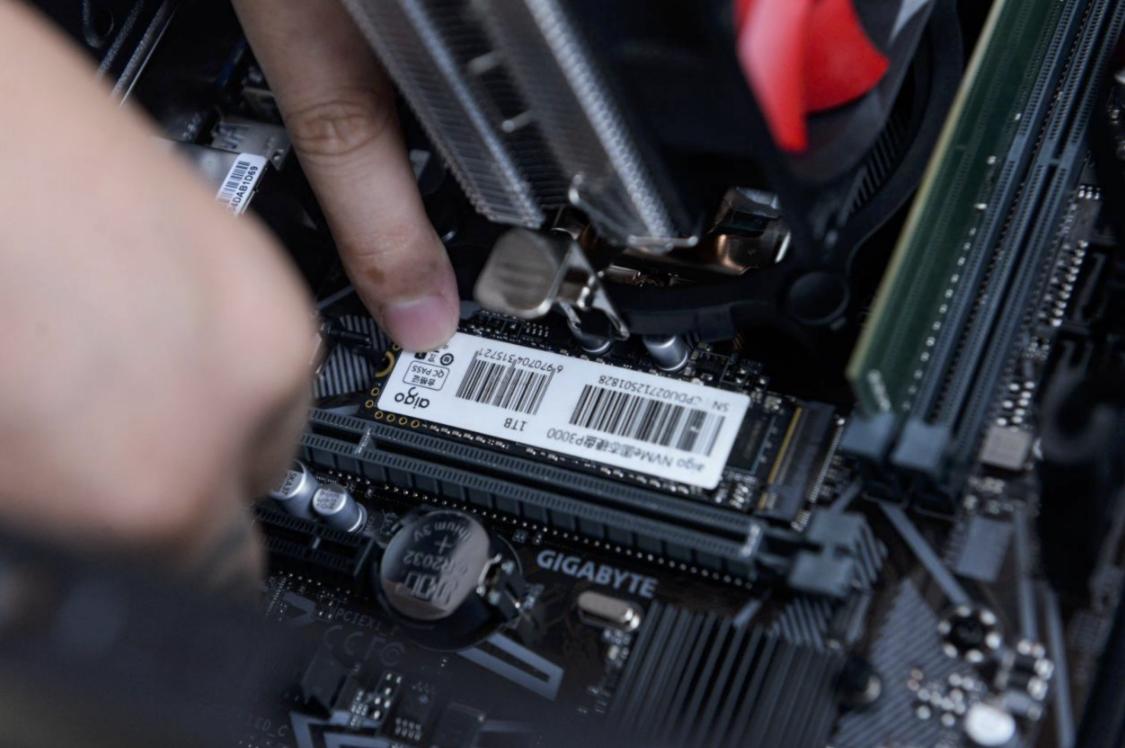 联想拯救者固态硬盘m.2如何安装,华硕主板m.2固态硬盘安装详细教程