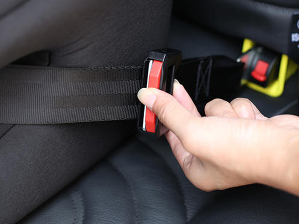 安全座椅连接带怎么安装,安全座椅的连接方式