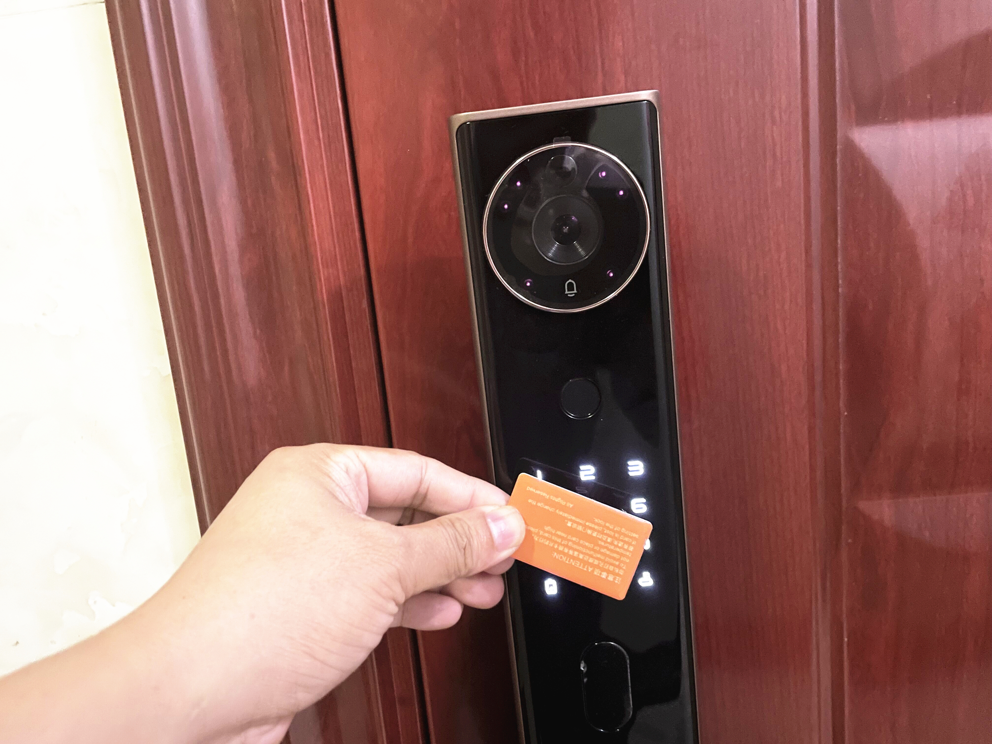 鹿客r1m猫眼智能锁功能解释,鹿客智能锁最新信息