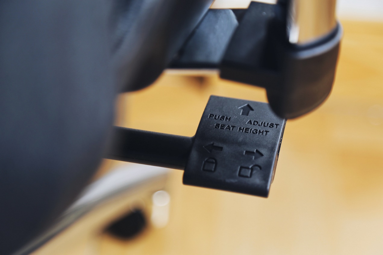 减轻办公生活中的腰颈负担,西昊M57人体工学电脑椅体验