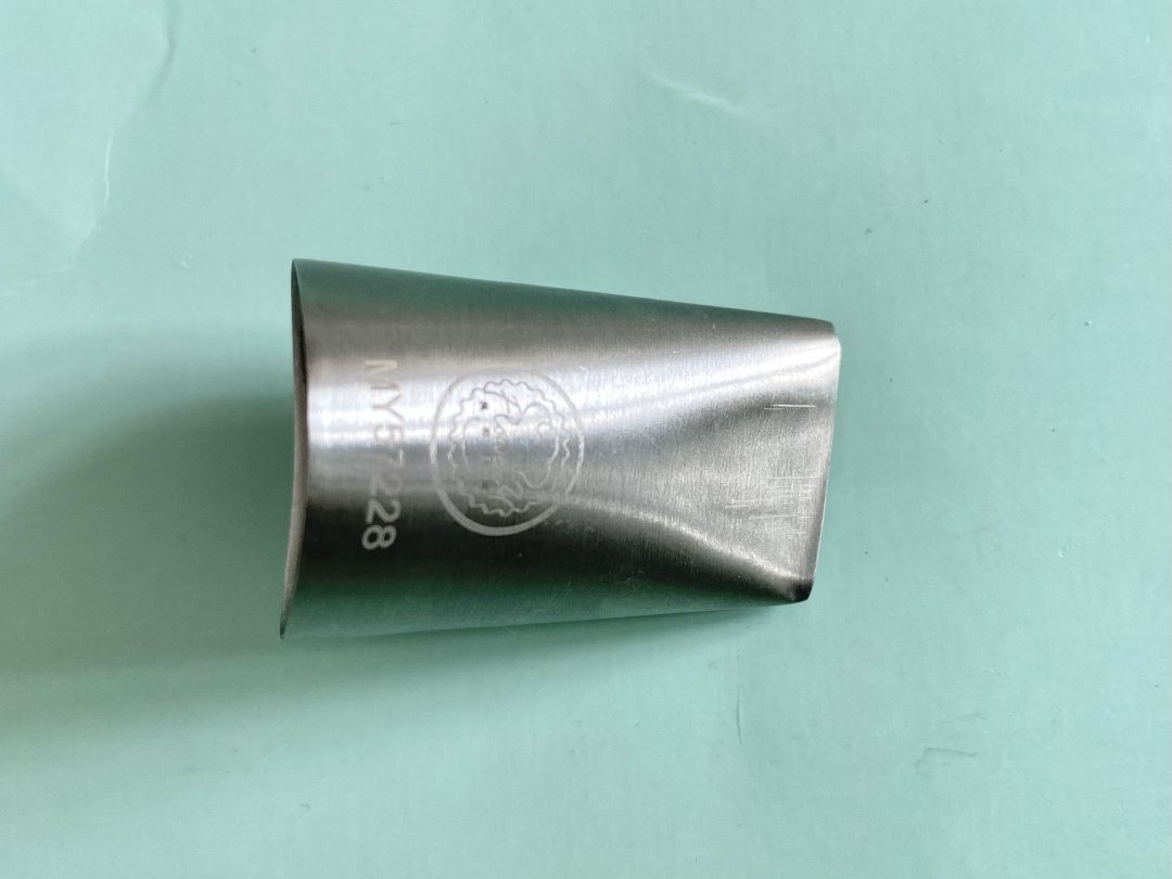 动物奶油裱花基础知识和手法,巧克力蛋糕裱花基础手法