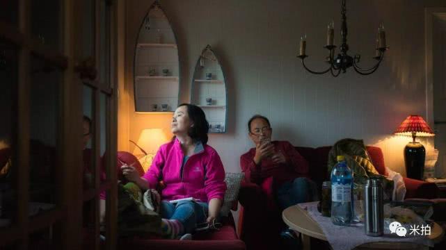 他9年为农村老人拍10000张全家福,你有多久没有拍过一张全家福了