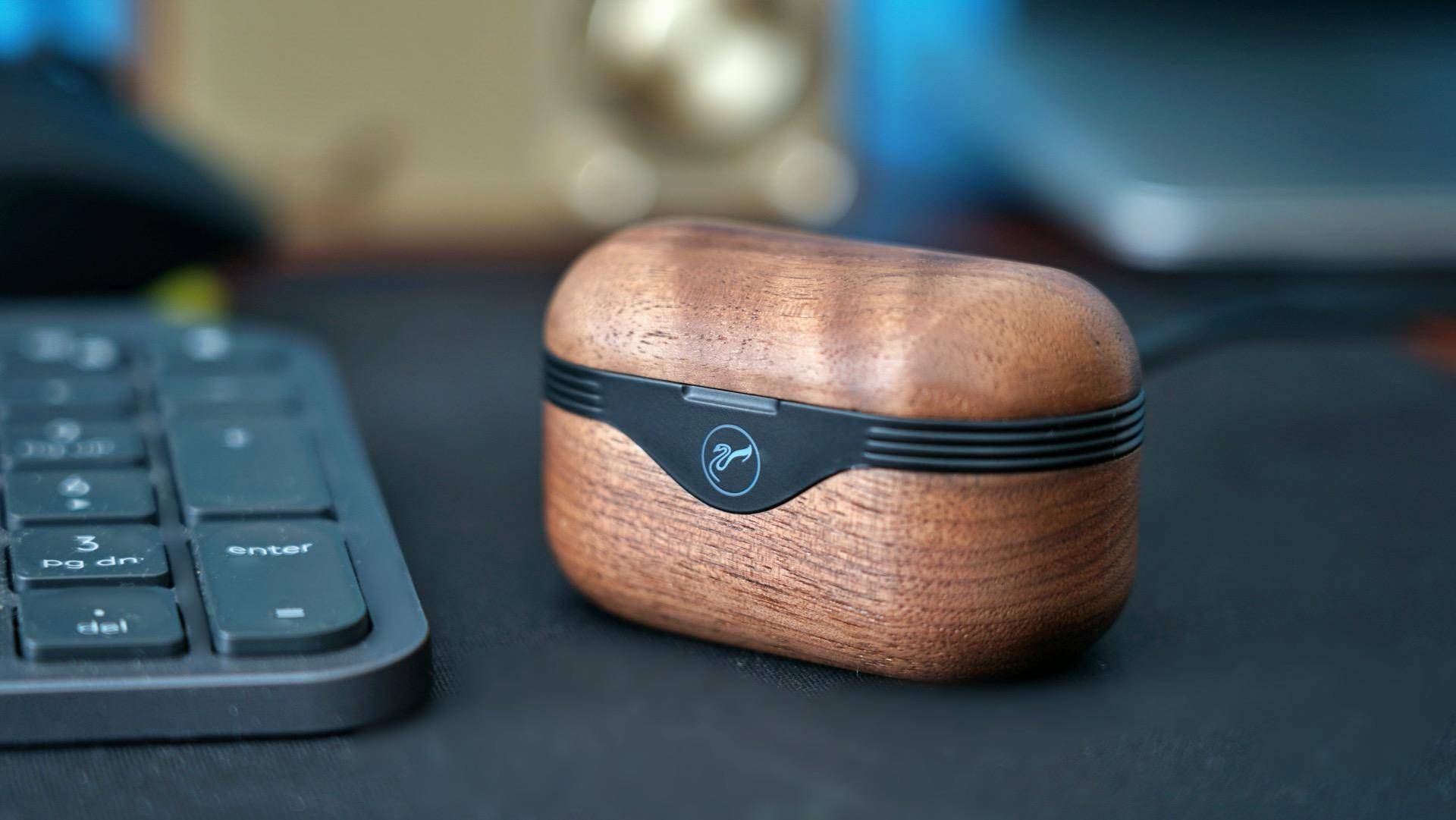 耳机可插卡真无线,惠威aw76真无线耳机怎么样