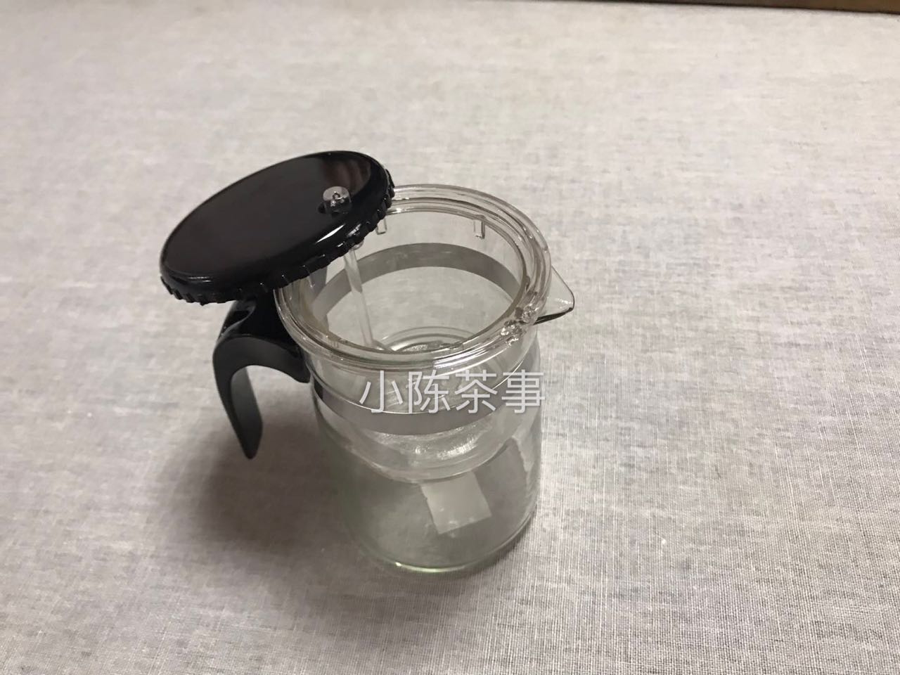 白茶的正确冲泡方法用飘逸杯吗,压饼白茶飘逸杯正确冲泡方法