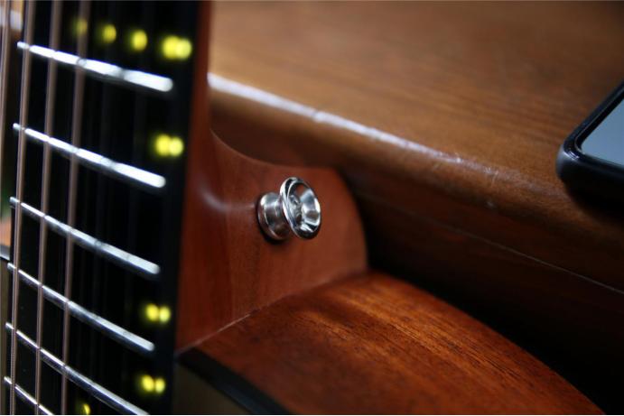 拒绝暴躁老师上线，摊牌吧！选个好吉他你也能一个月学会，比如它