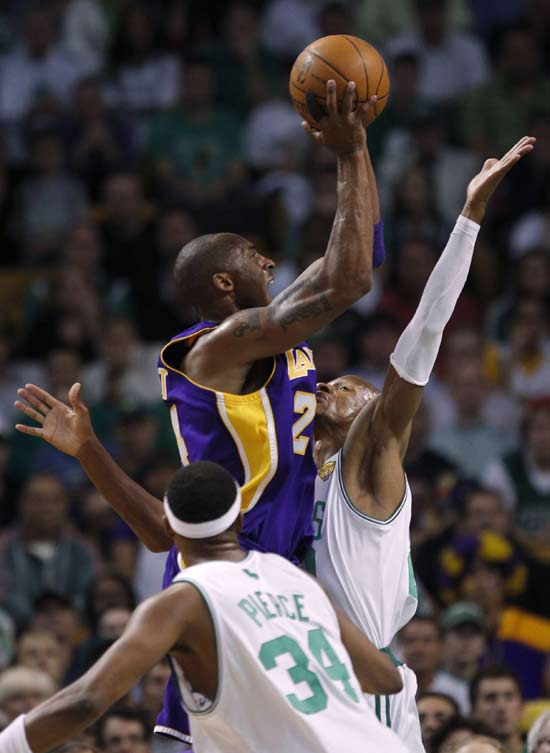 科比当年绰号小飞侠,科比亲兄弟吗