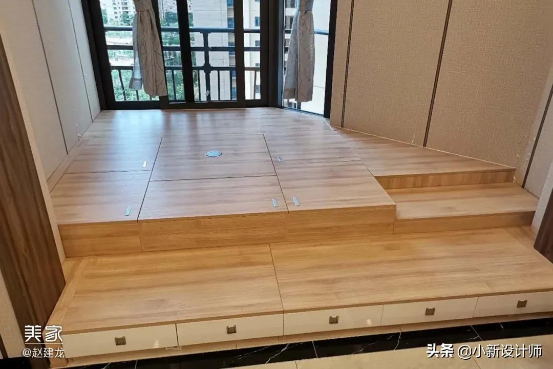 12平榻榻米房间设计带飘窗,小阳台做榻榻米书房装修设计