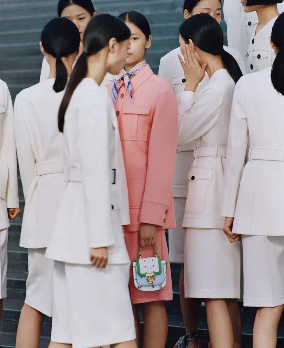 30年国货之光雅莹集团大放价！一折美衣承包你整年的衣柜