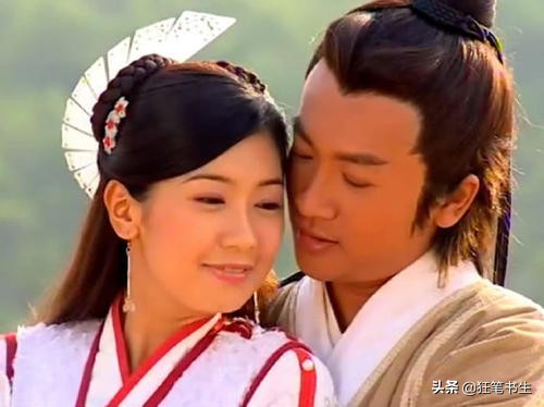 九阴九阳真经流落江湖，被前朝太监所得，他结合两经创出葵花宝典