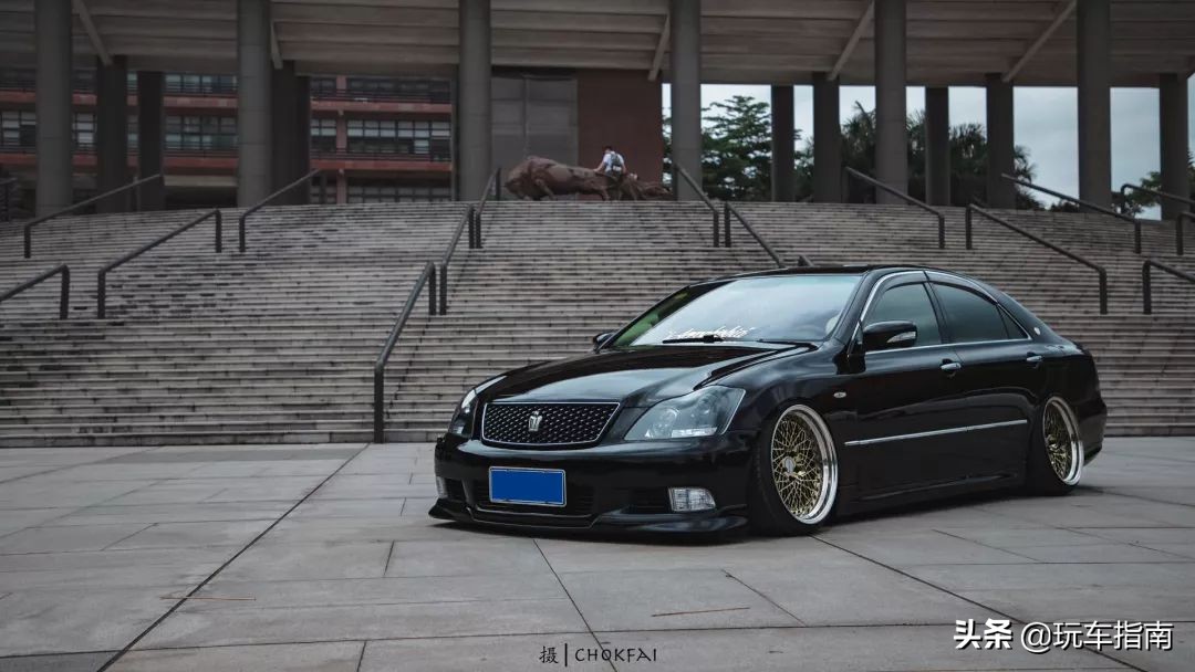 12代皇冠经典改装翻新修复,12代皇冠经典改法