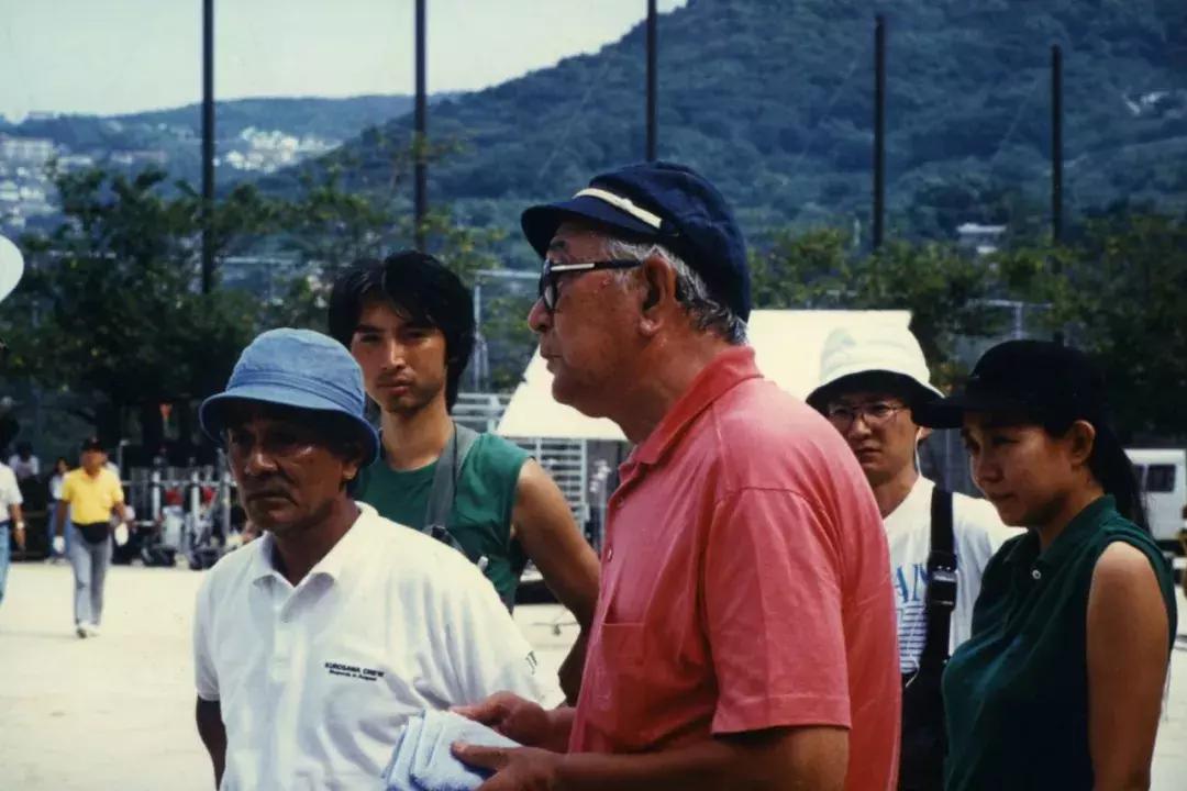 世人说我的爸爸是神，但他就是个普通人