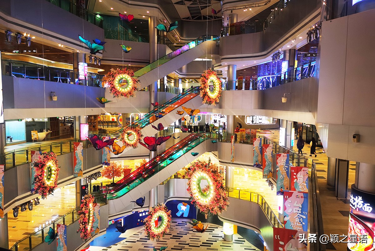 宁波东部新城银泰城人气,宁波东部新城宏泰广场