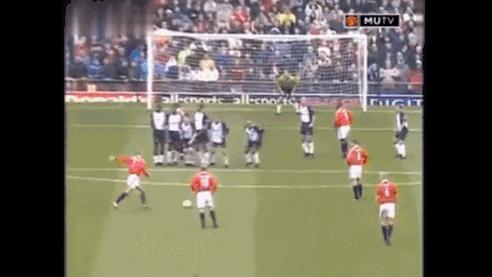 碧咸圆月弯刀,圆月弯刀蓝白玫瑰