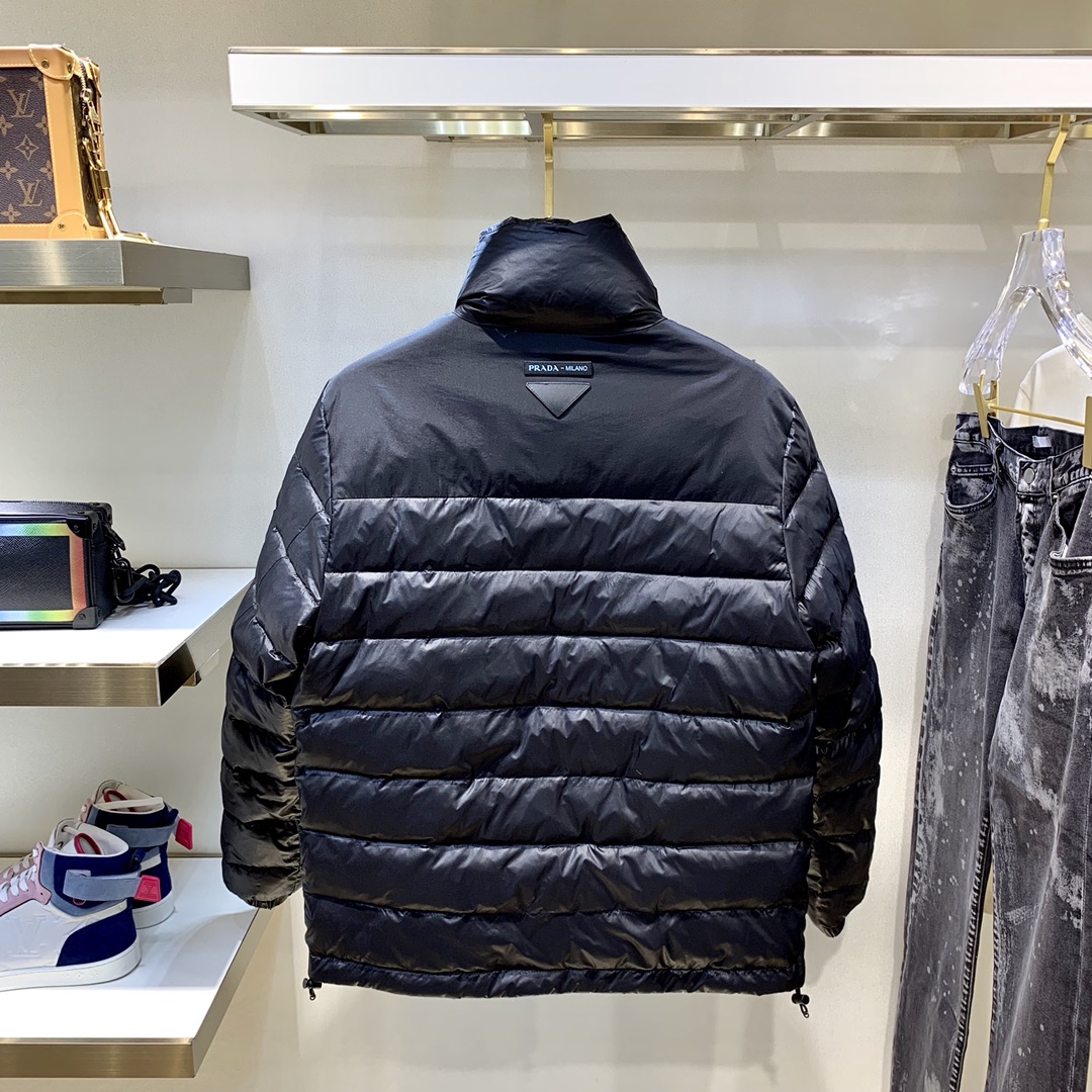 普拉达专卖店奢侈品衣服多少钱,普拉达奢侈品牌衣服