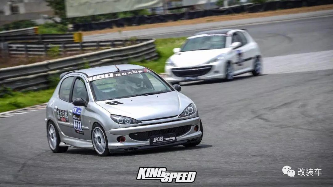 2011年的标致207当年卖多少钱,09年的标致207卖1万3划算吗