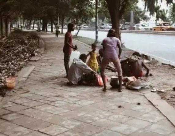 印度掏粪工死于什么病,印度掏粪工死亡人数