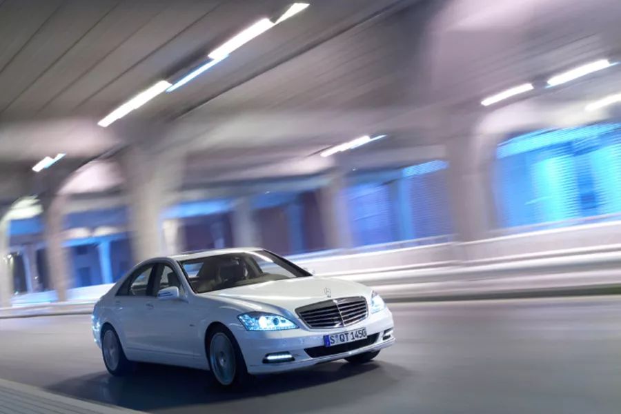 买个奔驰s级车当婚车挣钱吗,40万左右买奔驰s级