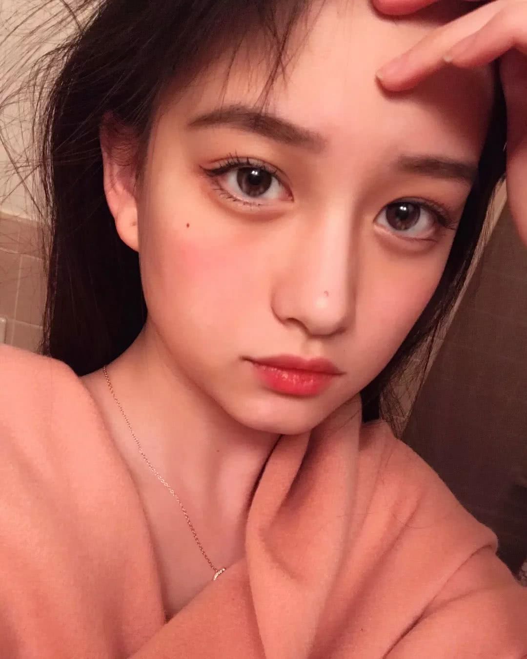 00后的神仙颜值高清纯女生网红,爆红的00后女孩