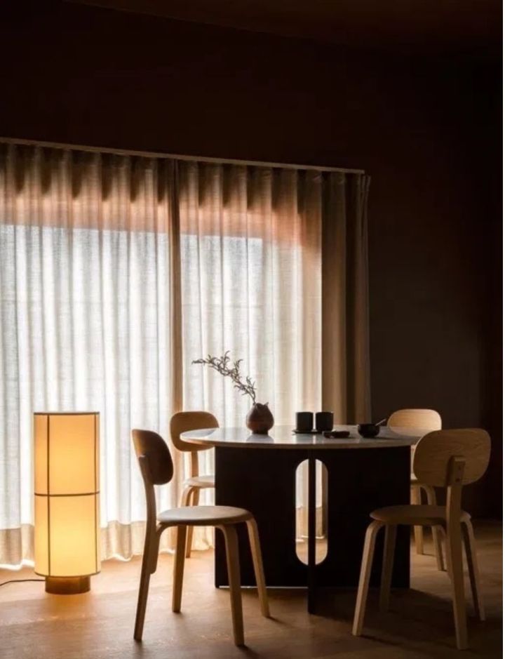 家庭灯光怎样布置才显高级,装修小技巧让灯光改变家庭气氛