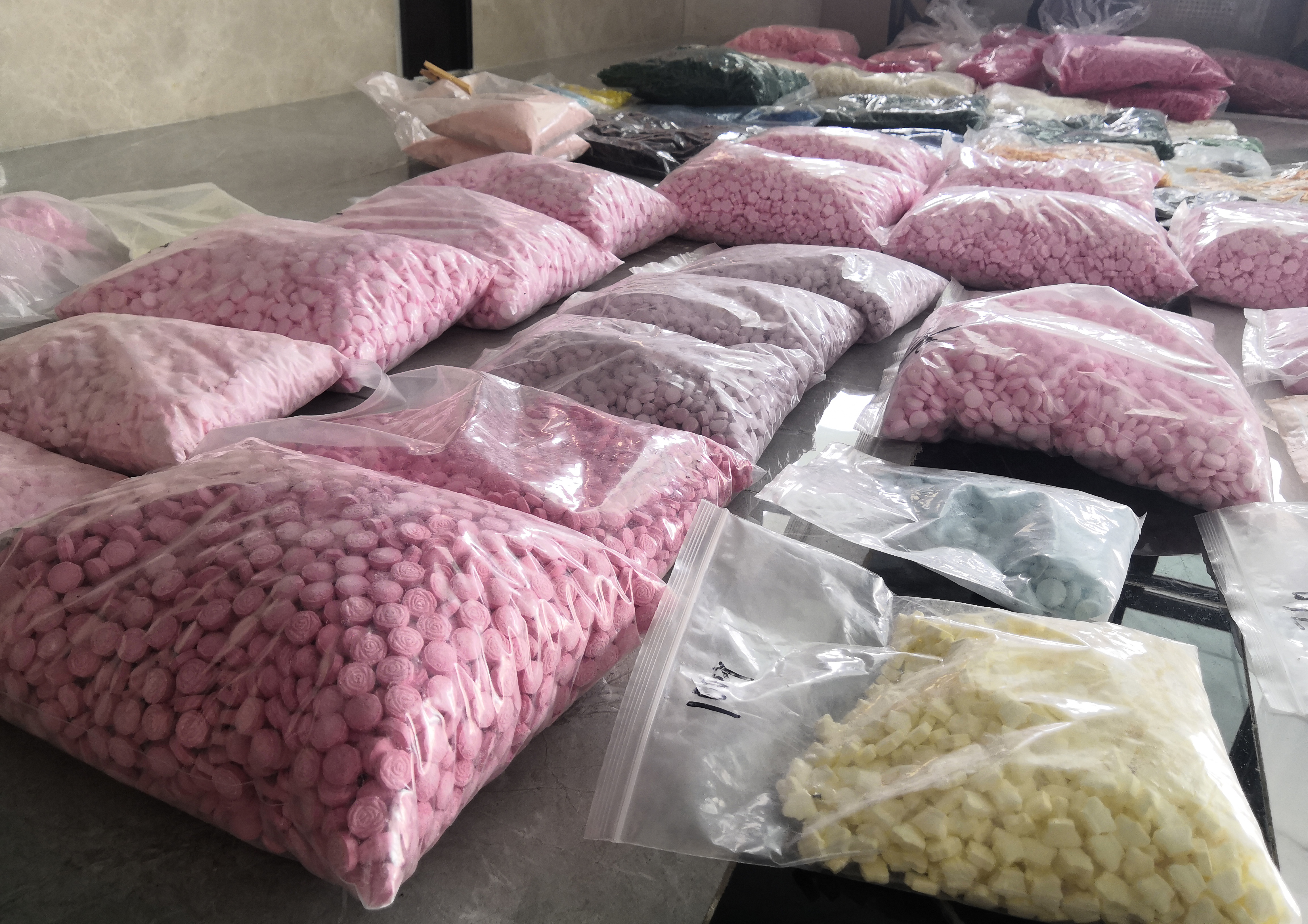 一天吃一顿十天能瘦多少,一天吃一顿能瘦一斤吗