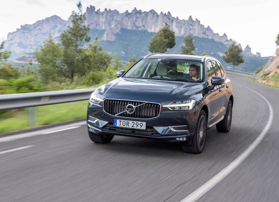 号称是同级最具科技感的豪华中型SUV，现在入手划算么？