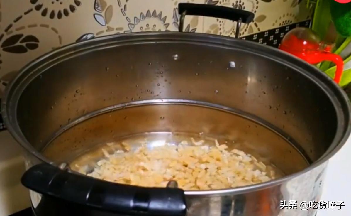 做皮冻煮肉皮怎么越煮越硬,做皮冻怎么做才有筋道