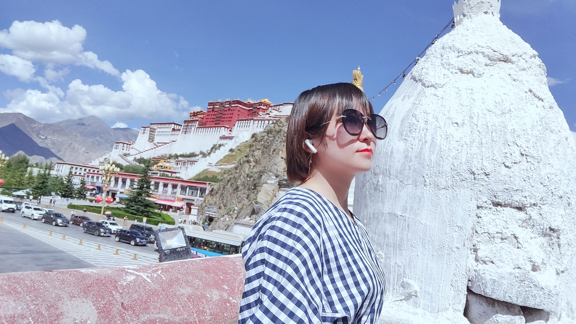 柔宇科技发布过的自拍杆,柔宇美颜自拍杆